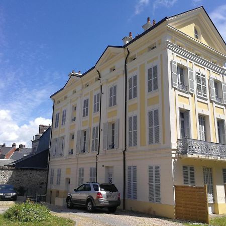 Appartement Indus En Centre Ville Avec Parking Honfleur Buitenkant foto
